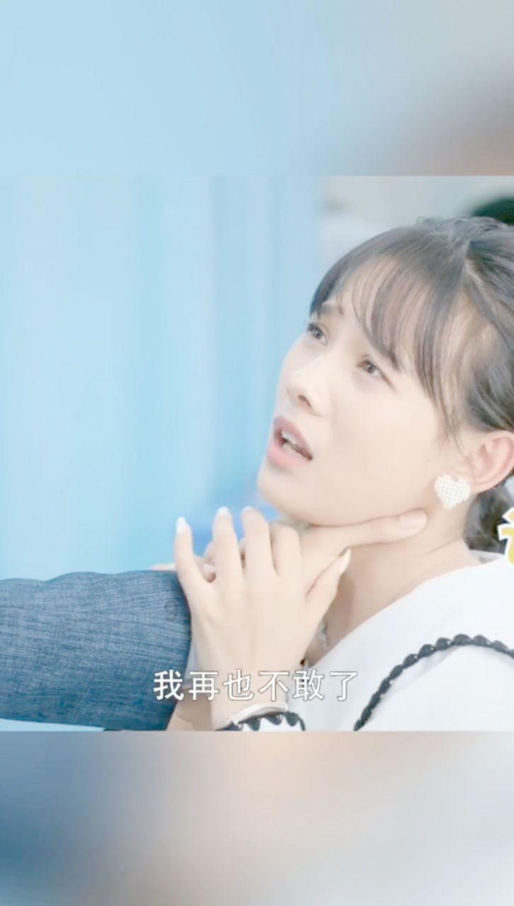 拯救电力塔的泰坦